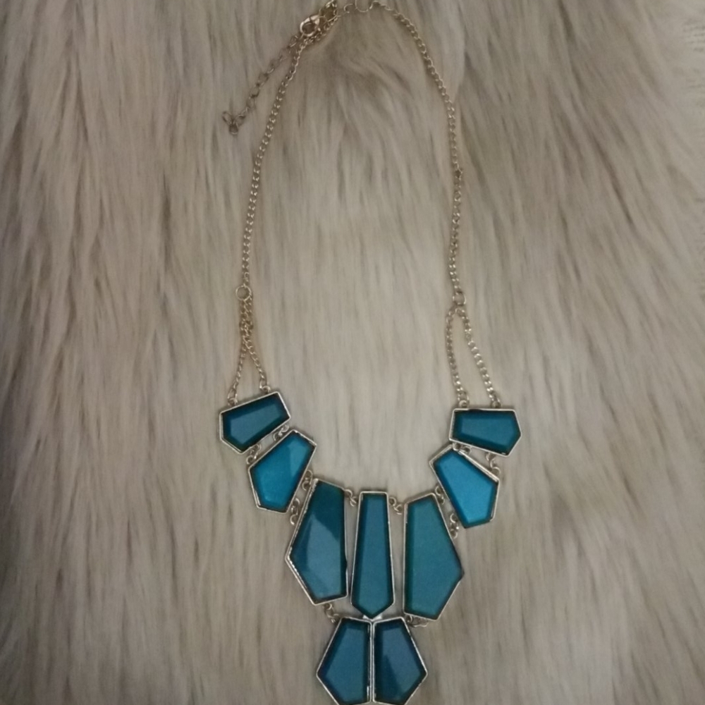 Emerald green and gold necklace